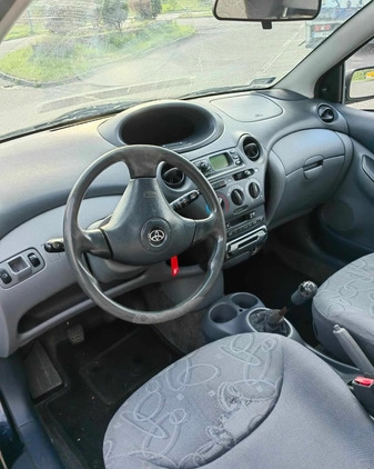 Toyota Yaris cena 2100 przebieg: 357000, rok produkcji 2000 z Radlin małe 29